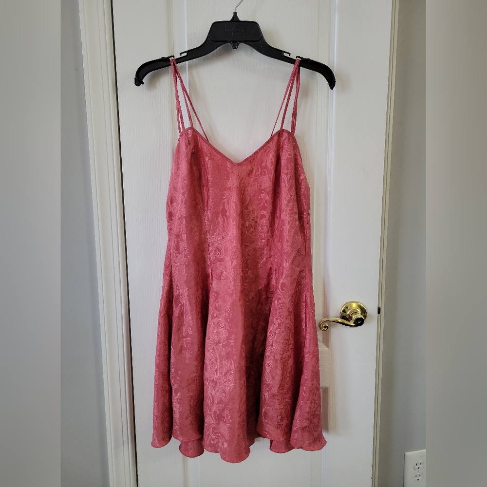 Vintage Victoria’s Secret Gold Label Pink Floral Jacquard Slip Dress Size Large